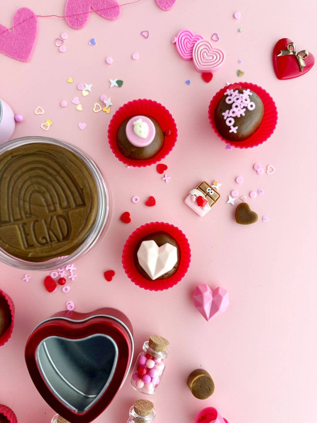 Pâte à modeler KidDough - Boîte de chocolats de la Saint - Valentin - Maison Paréa